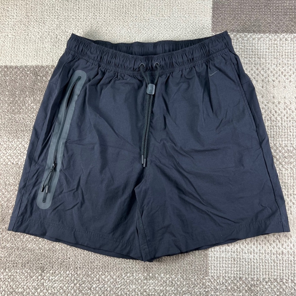 Nike Mens Tech Essentials Woven Shorts Black HQ0470-010 Size M